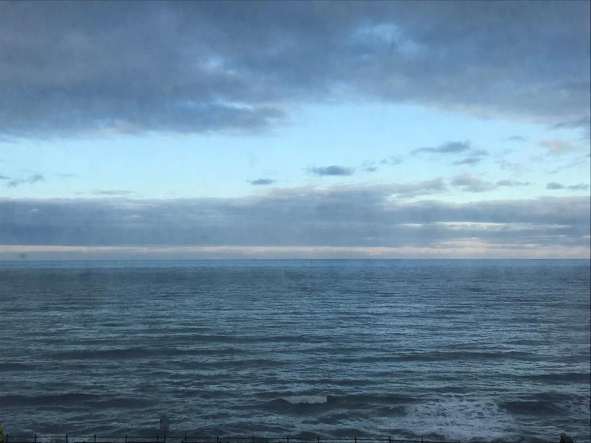 Seaview North Bay Holiday Home Apartment Scarborough Extérieur photo